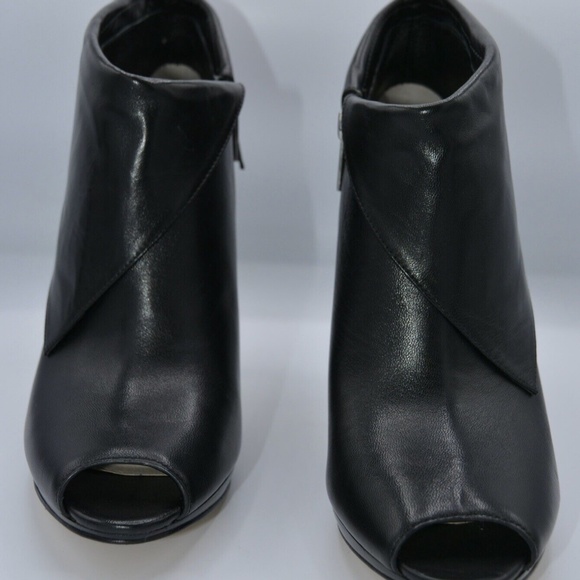 MICHAEL by Michael Kors - Kendra Peep Toe Bootie - Black Leather - 9M - Picture 3 of 12